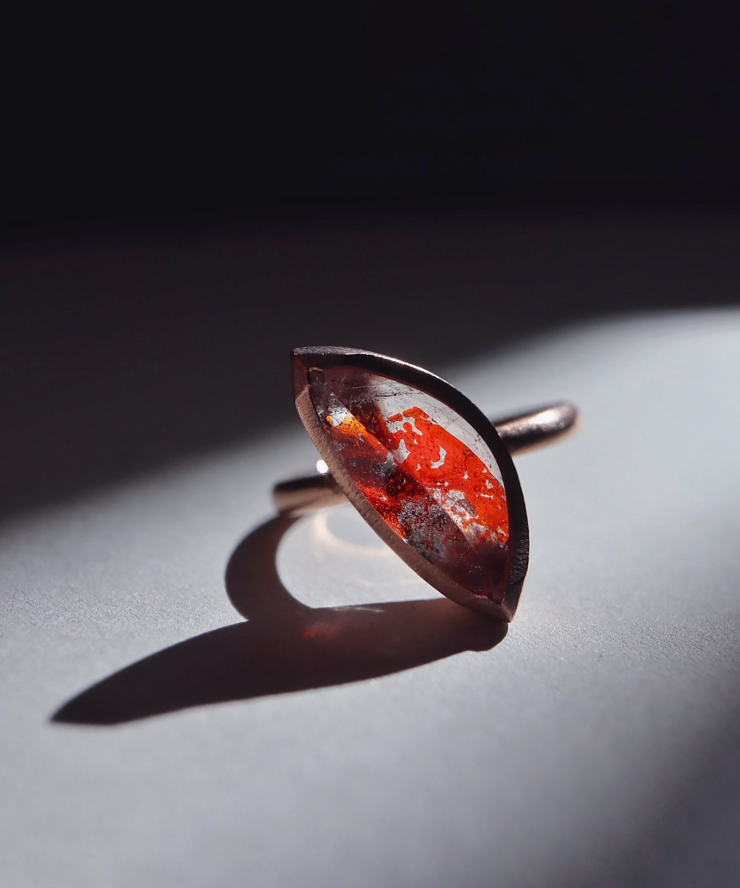 ヘマタイトinクォーツ(レインボー) リング