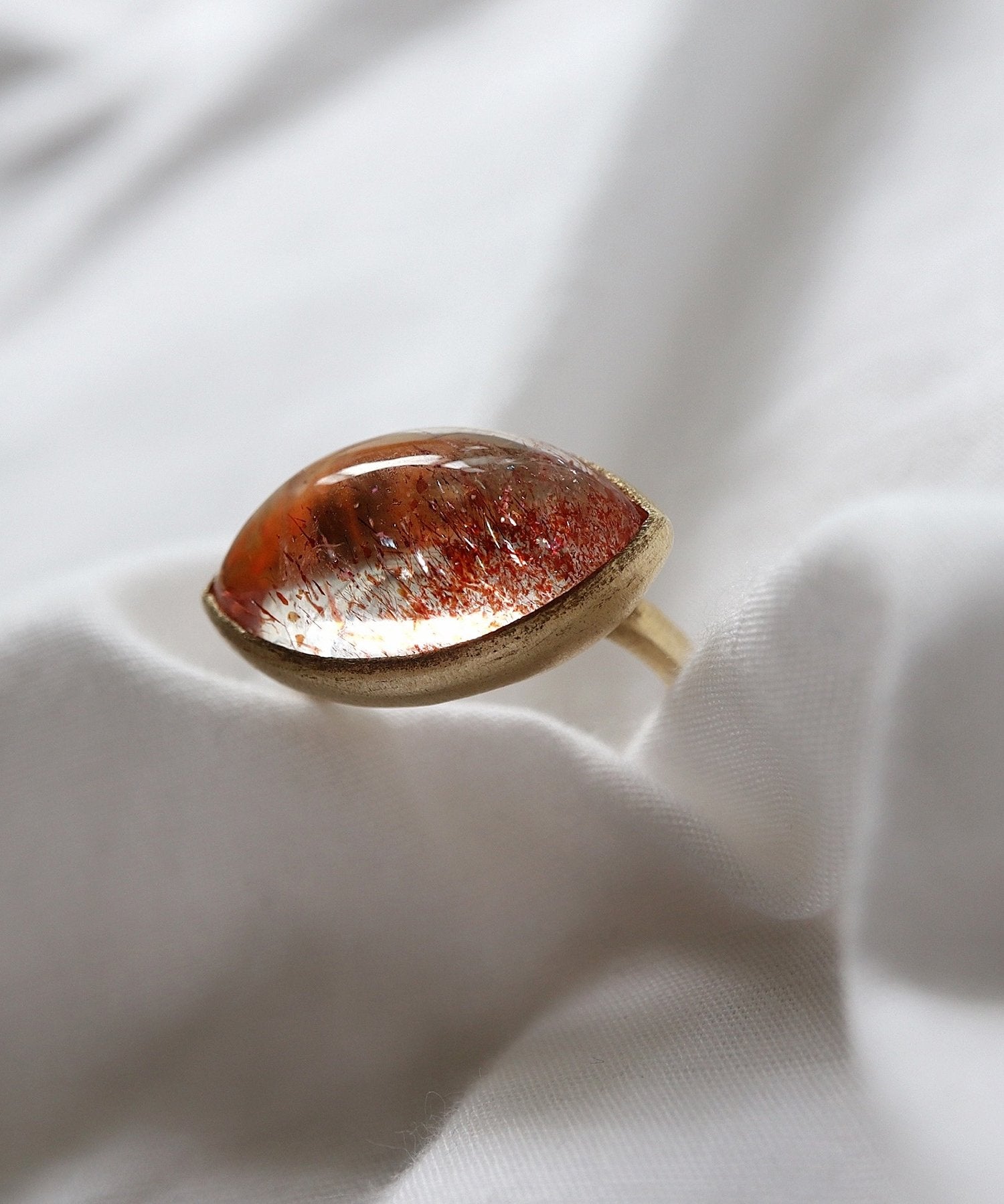 レッドファイヤークォーツ(レインボー) リング