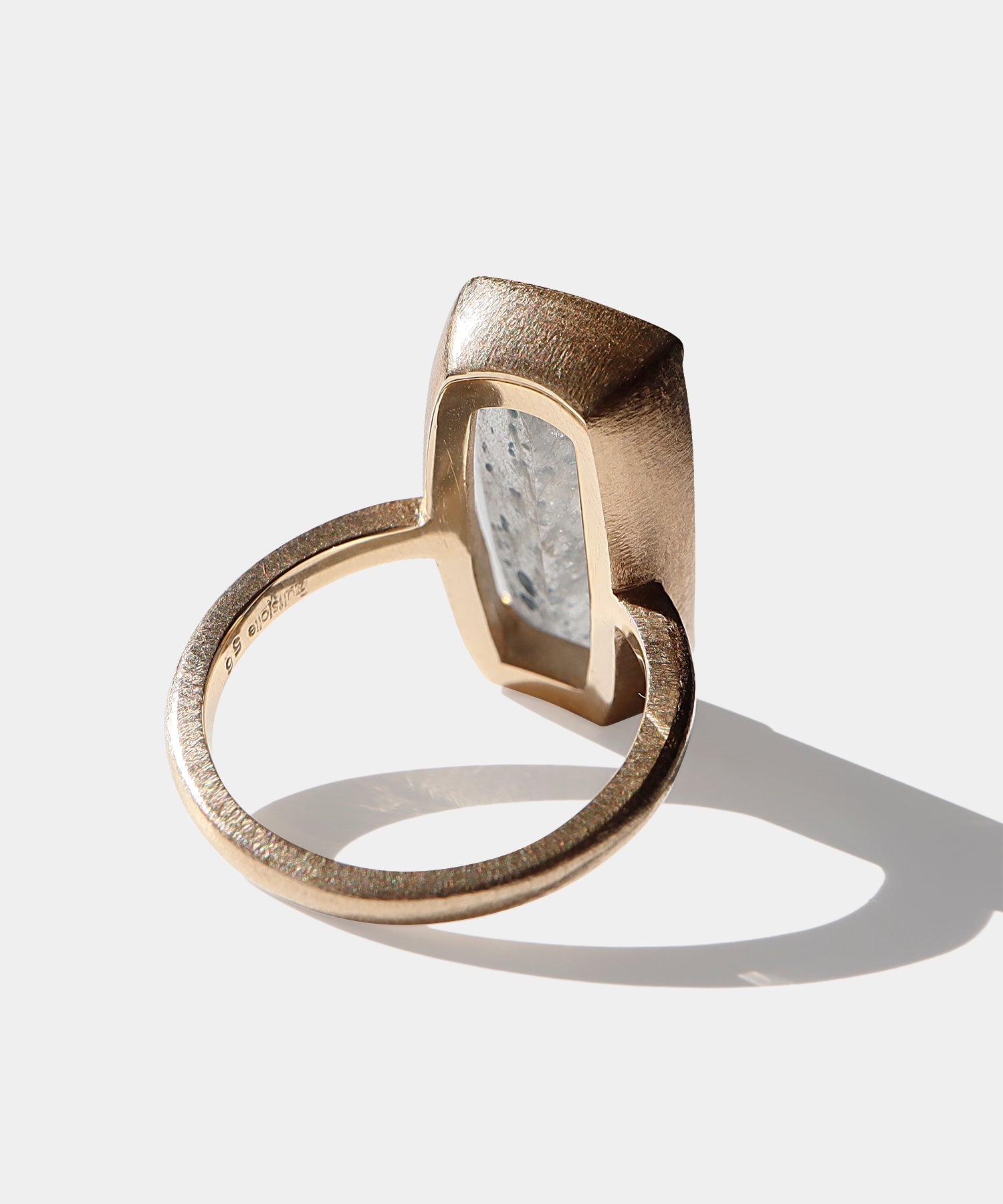 ジラライトinレインボークォーツ リング