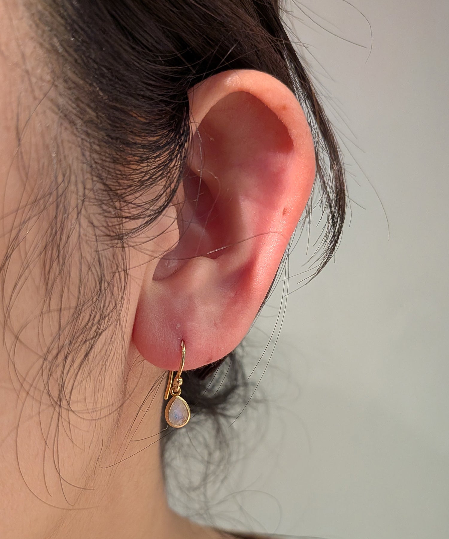 レインボームーンストーン ピアス – Fruitsjolie