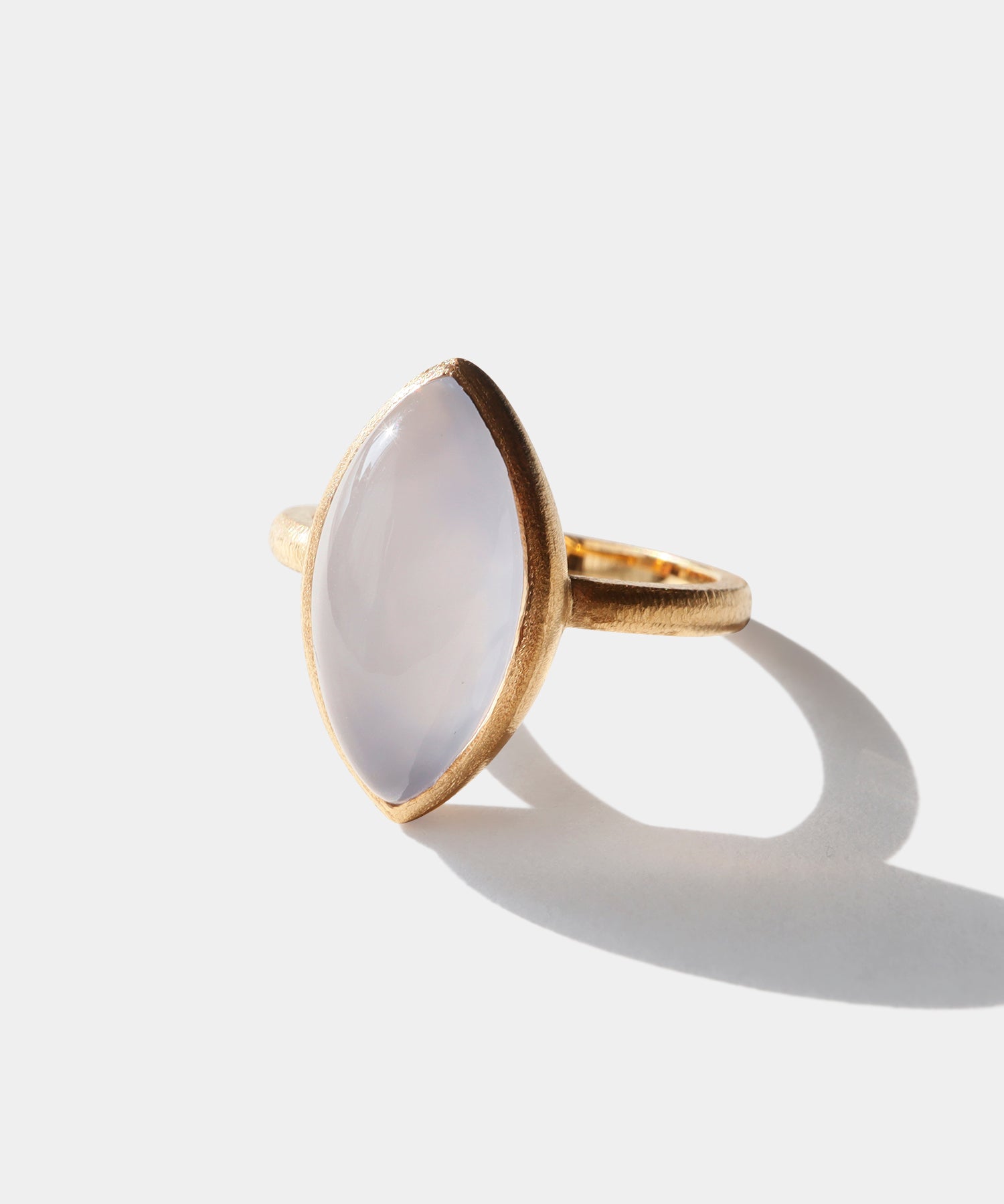 ブルーカルセドニー　くりぬき　リング ブルーレースカルセドニーのくりぬきリング | Takahiro Omori